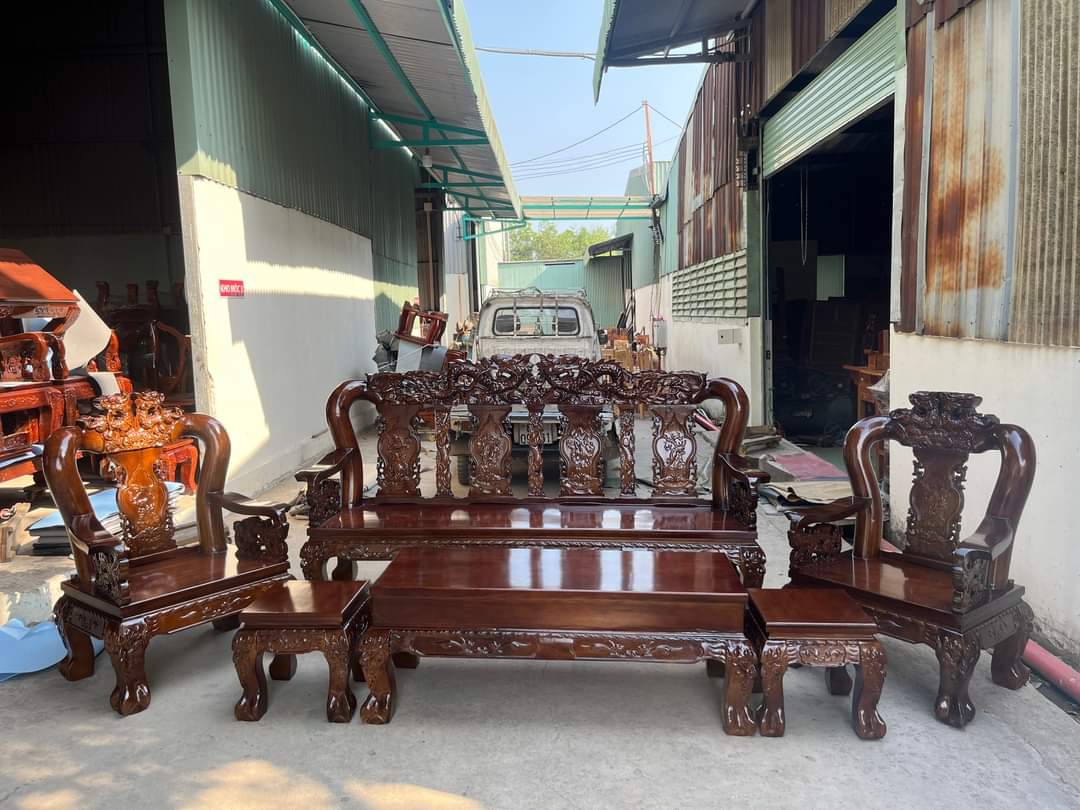Bộ bàn ghế phòng khách-Bộ salon tràm rồng đỉnh tay 10 và tay 12