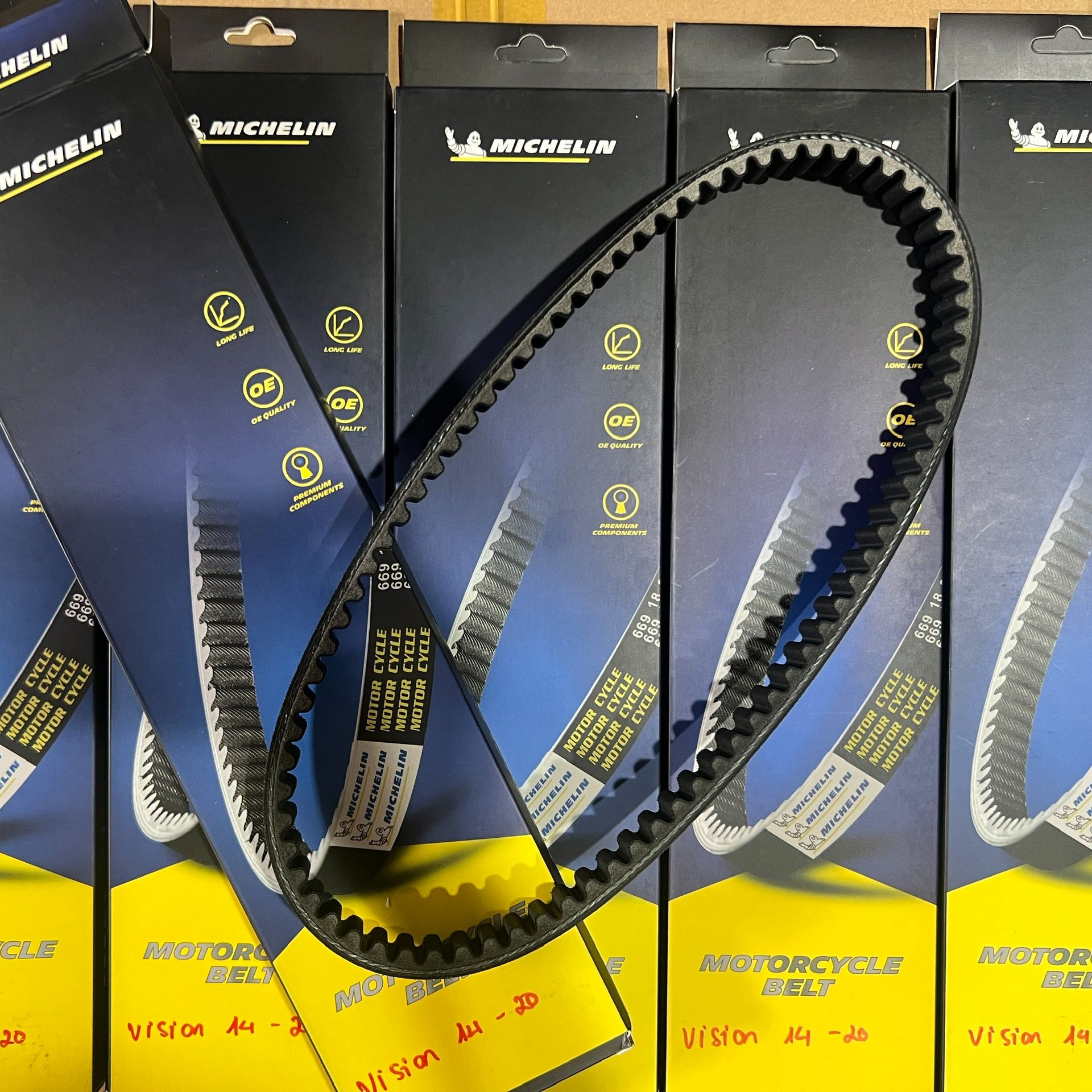 Dây curoa michelin cho vision 2014 - 2020, dây 1 mặt