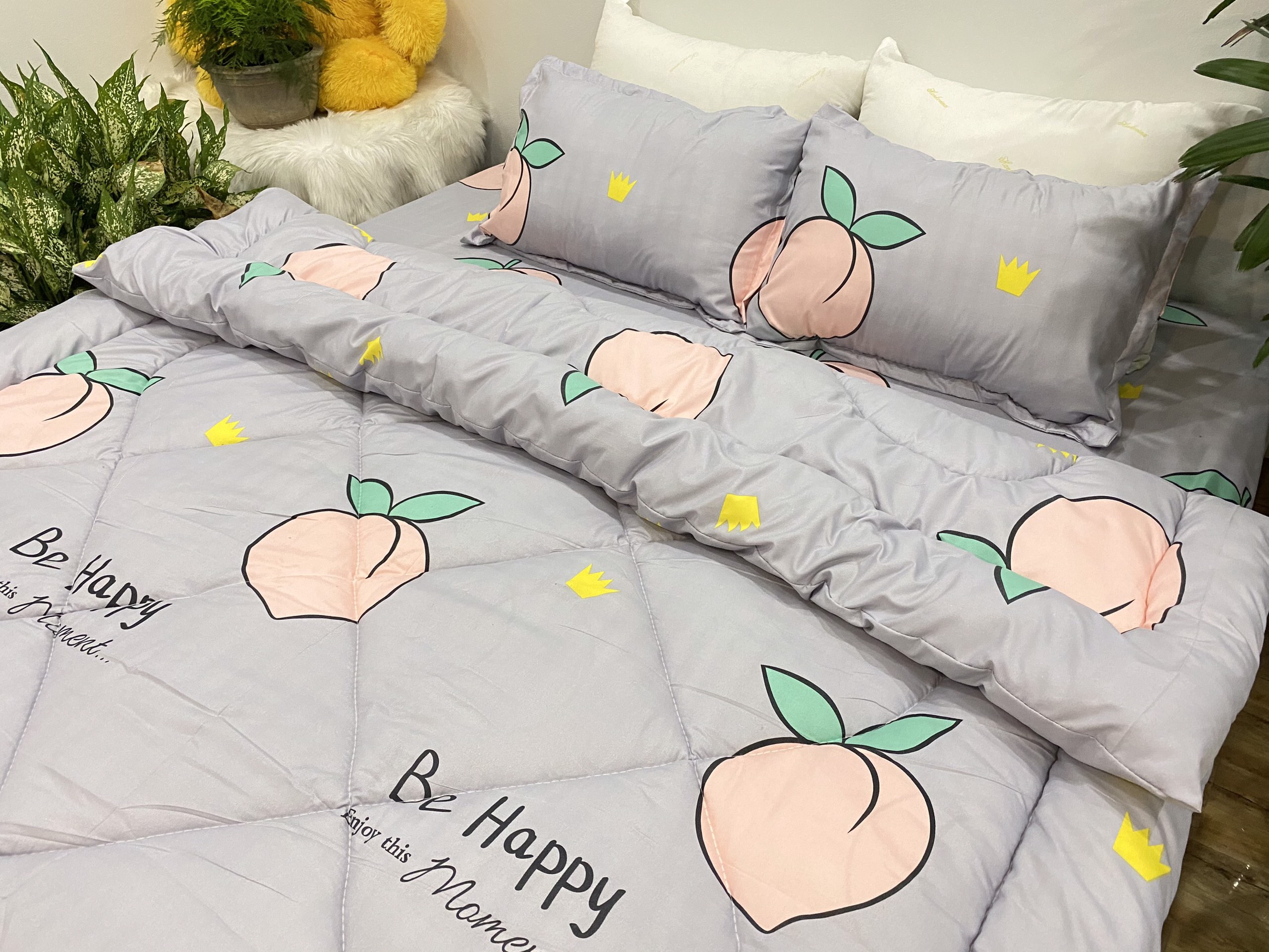 Bộ Chăn Phao 5 Món ( Gồm 1 Chăn Phao + 1 Ga Bo Chun + 2 Vỏ Gối Nằm + 1 Vỏ Gối Ôm) Mẫu Phao 38
