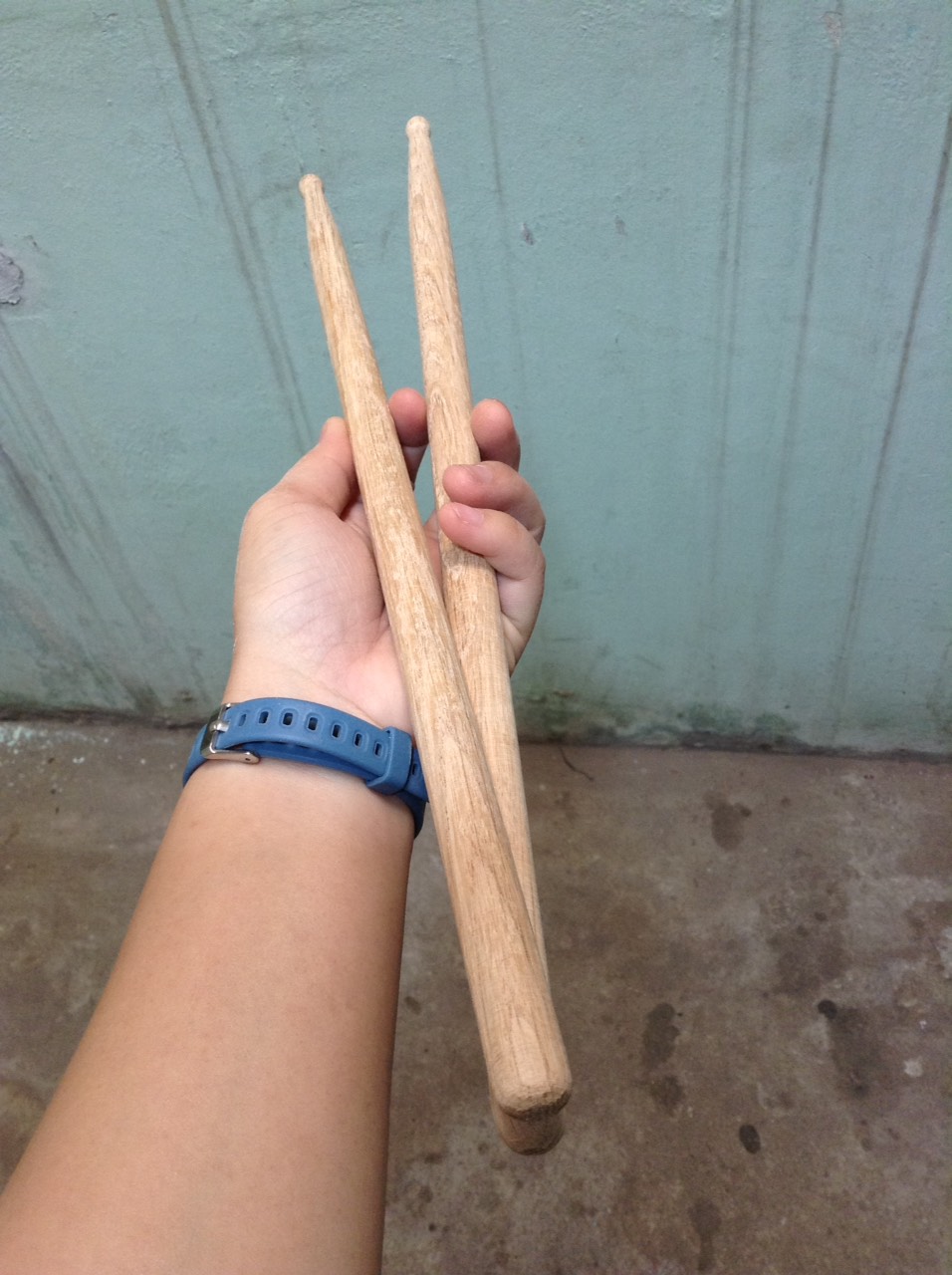 1 CẶP DÙI TRỐNG ULTRA FORCE