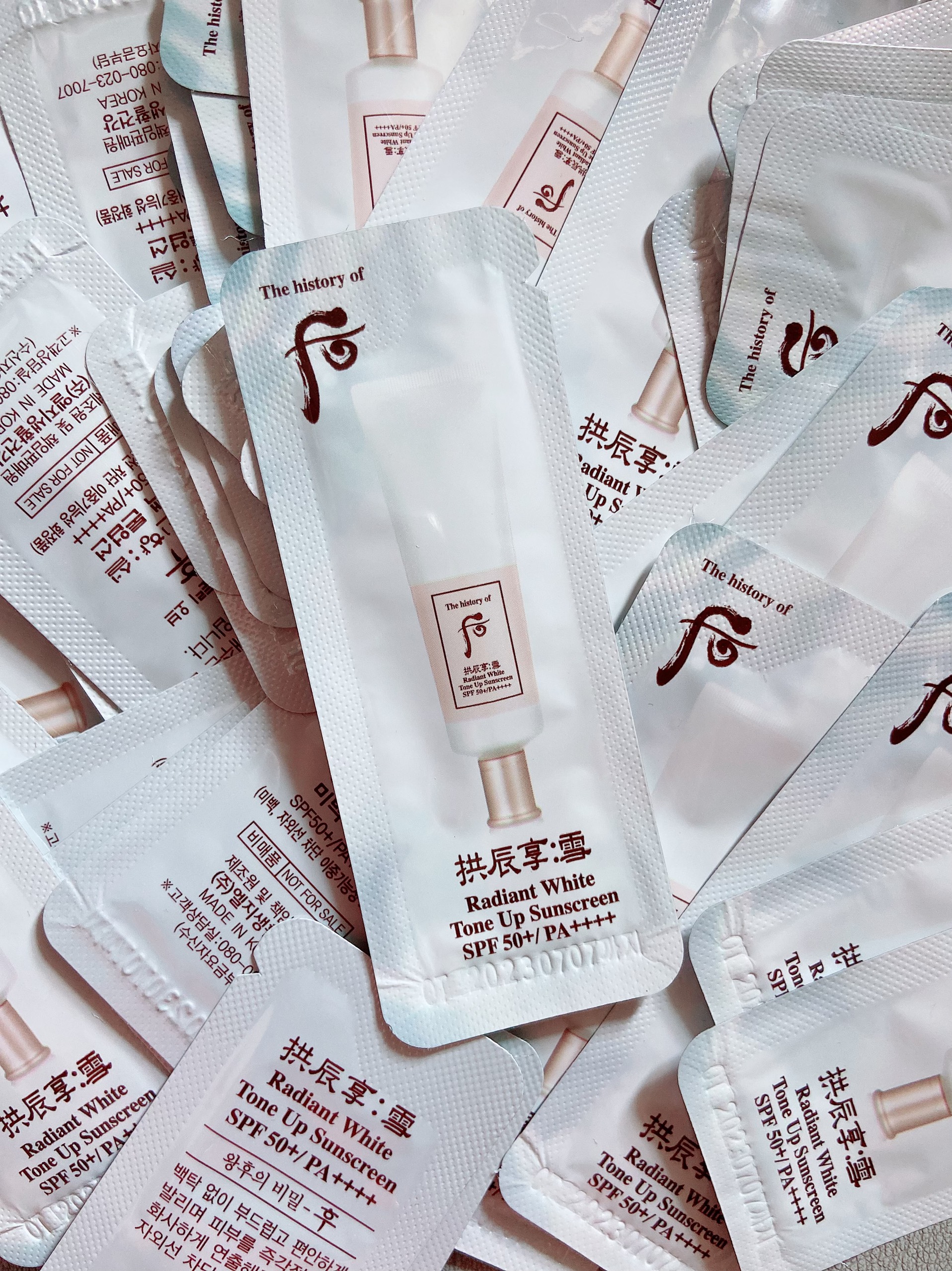 Kem chống nắng gói mini ( 1ml )