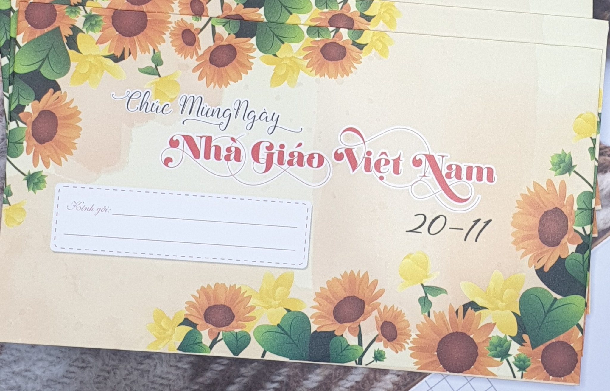 [HCM]Bao thư tặng quà 20-11 : 8k /1xấp /5cái