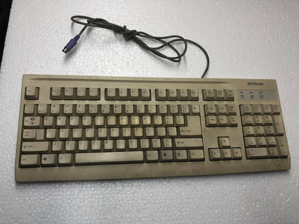 Legend PS2 White mitumi keyboard