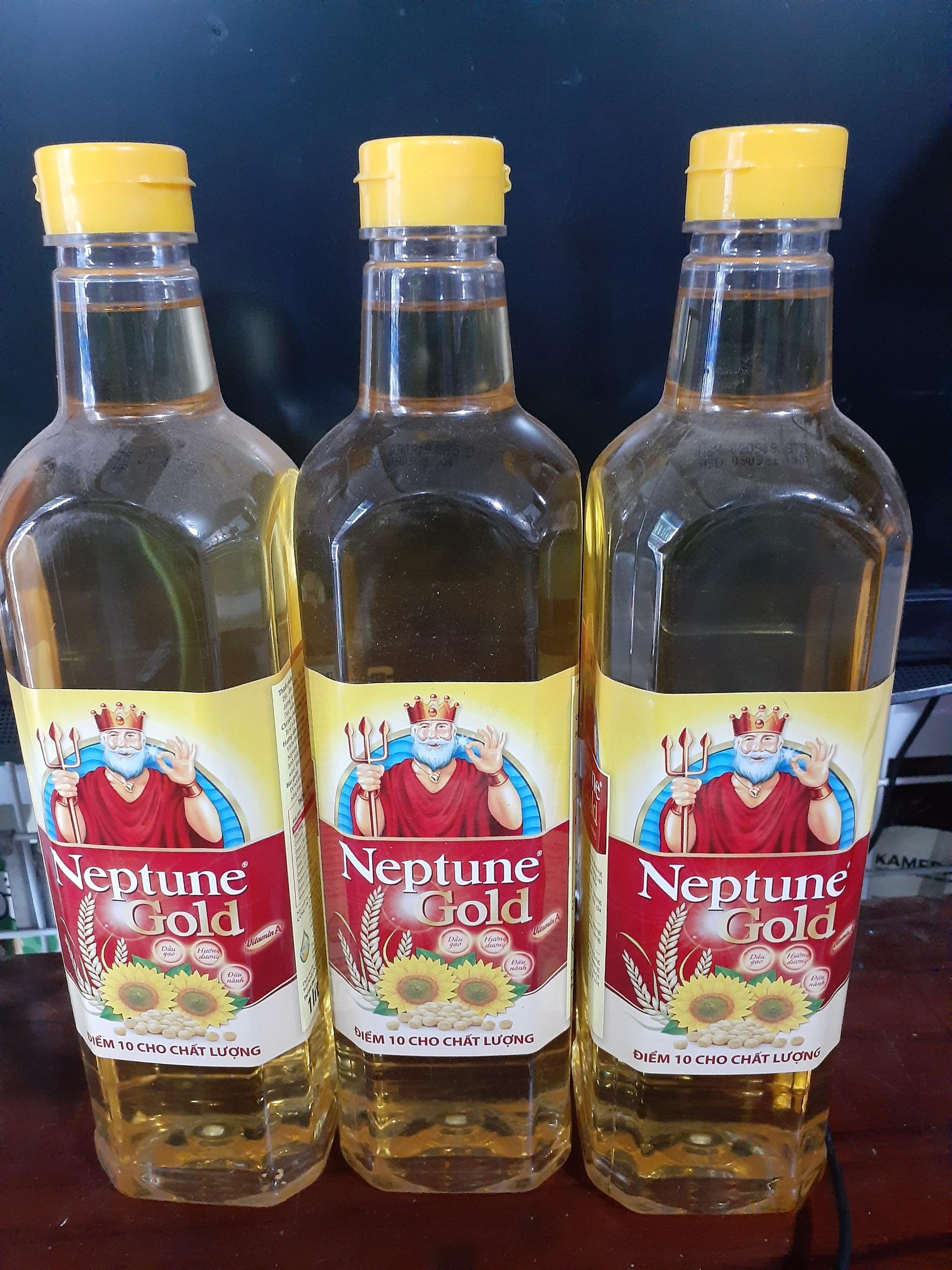 2 chai dầu Neptune x 1lít mỗi chai