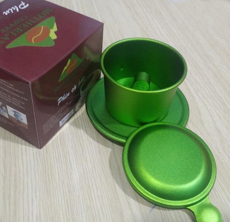 Phin cà phê màu xanh lá