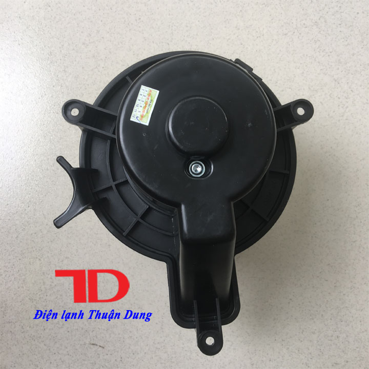 Quạt dàn lạnh Dongfeng - Điện Lạnh Thuận Dung