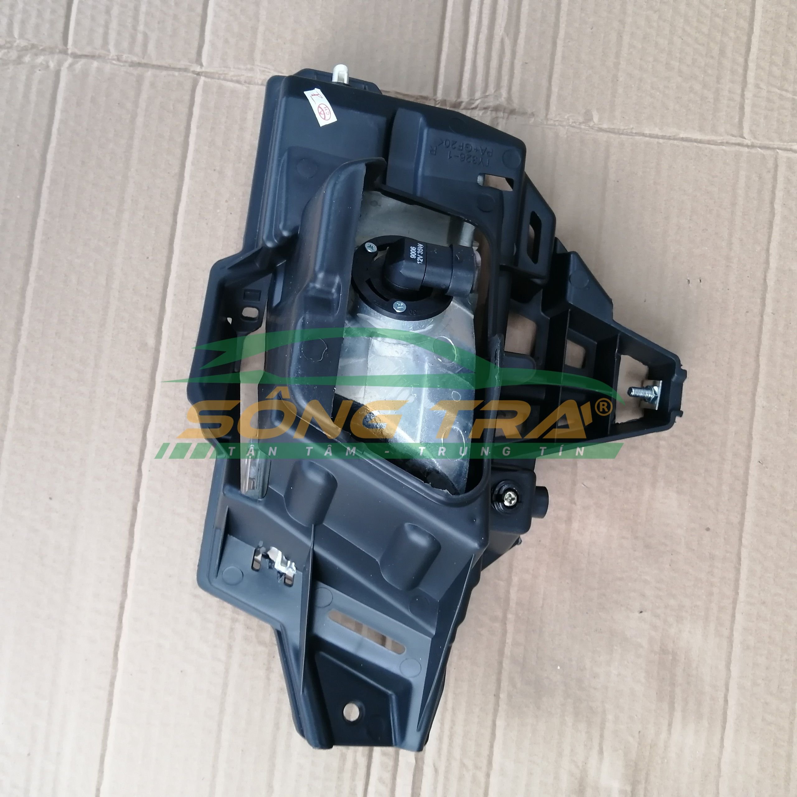 ĐÈN GẦM INNOVA (BÊN LÁI, BÊN PHỤ)