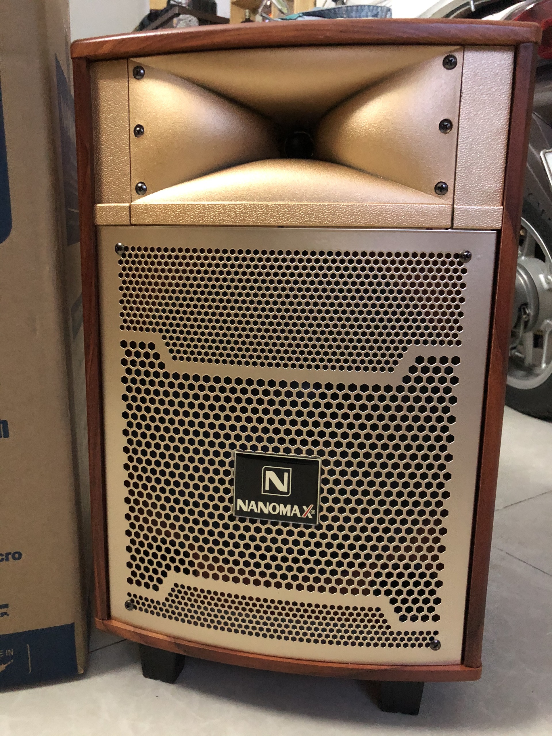 Loa Kéo Nanomax S10B kèm 2 Micro và Remote