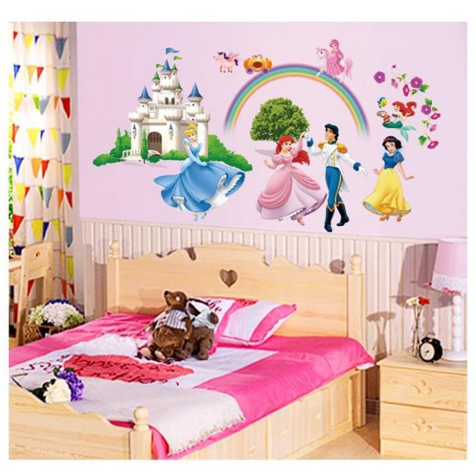 Decal dán tường hoàng tử công chúa