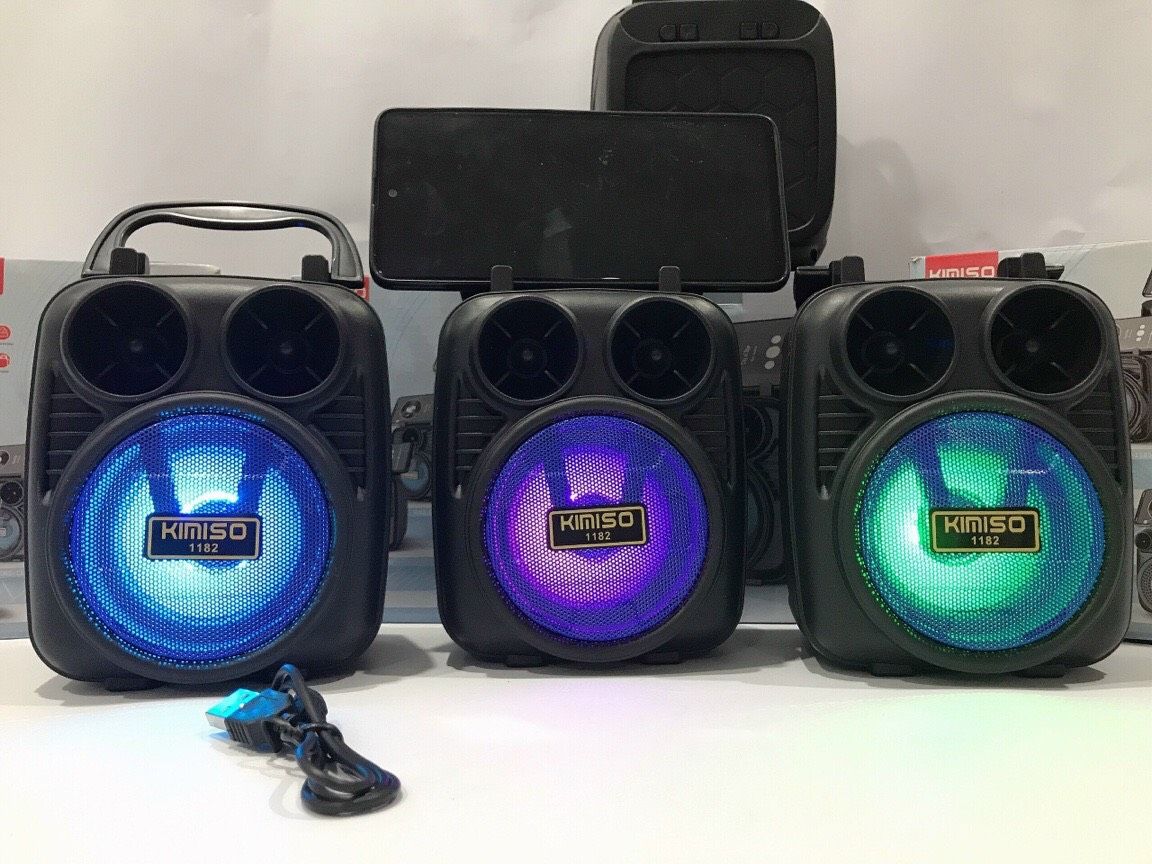 Loa bluetooth Kimiso có giá đỡ điện thoại