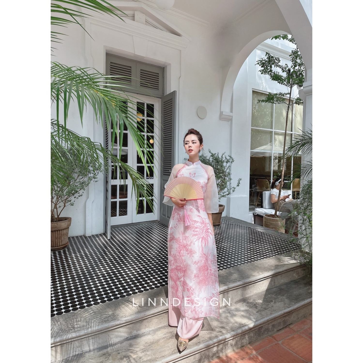 Áo dài cách tân 4 Եà Bách Thanh by LINN Design