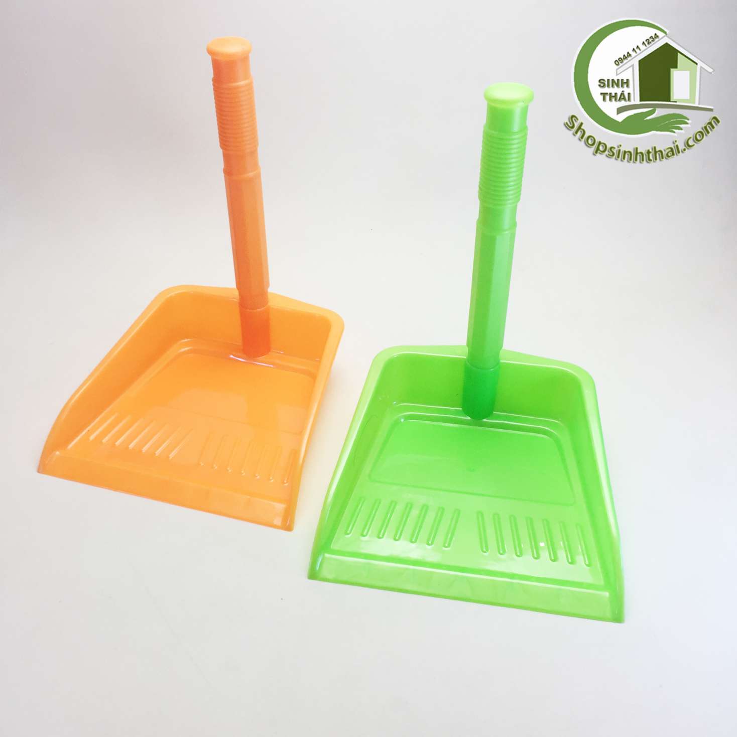 [HCM]Đồ hót rác bằng nhựa có cán cầm dài tháo rời - giao màu ngẫu nhiên