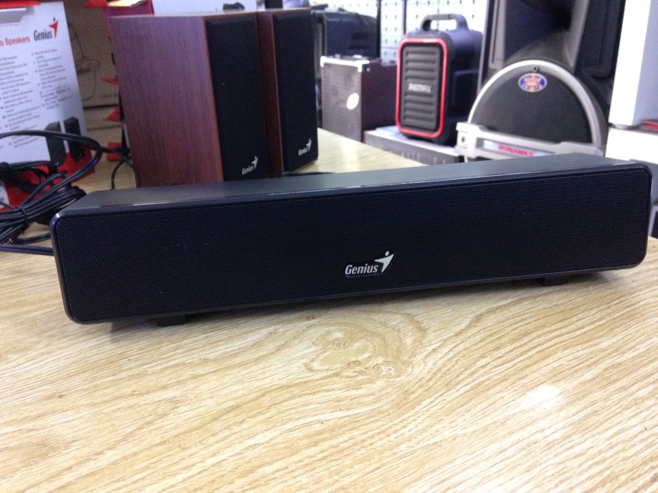 Loa máy tính GENIUS Soundbar 100 USB (Màu đen)