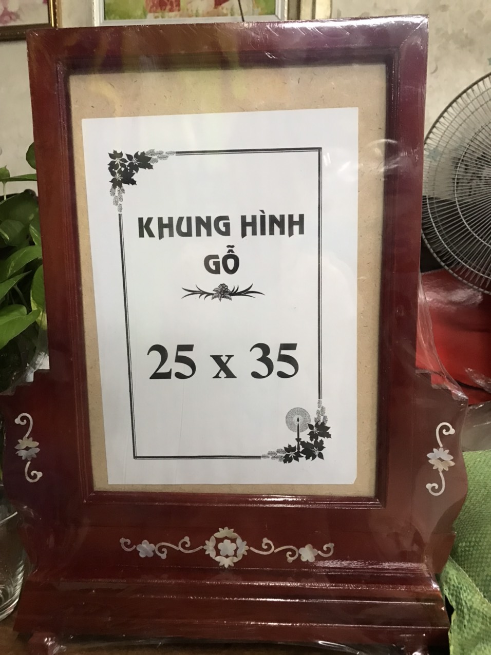 khung hình thờ gỗ  25x35
