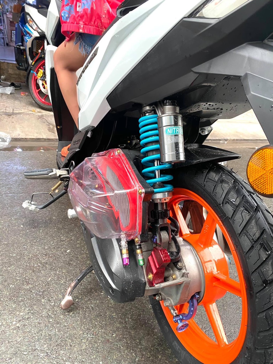 [Siêu Sale] Chén nhôm cnc gắn phuộc Ohlins YSS