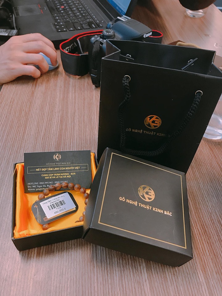 VÒNG TAY TRẦM HƯƠNG HẠT TRƠN 8mm -21 hạt