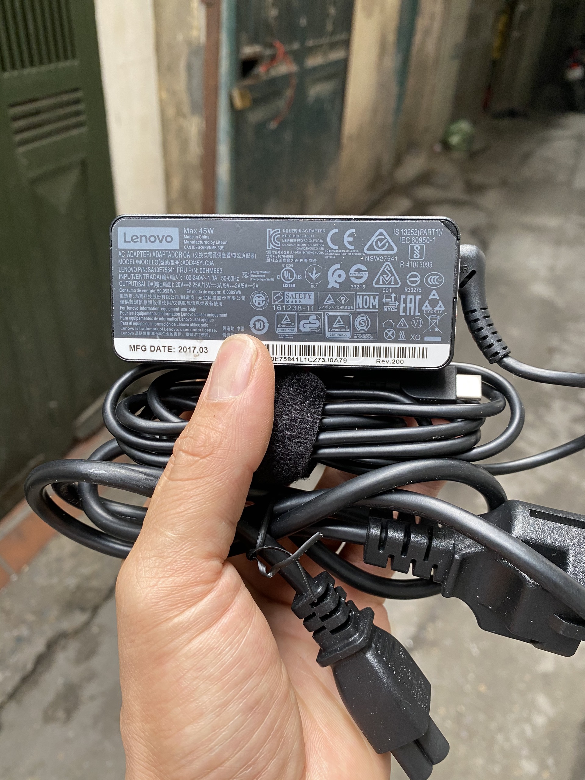 Sạc laptop Lenovo 45w type-C zin bóc máy