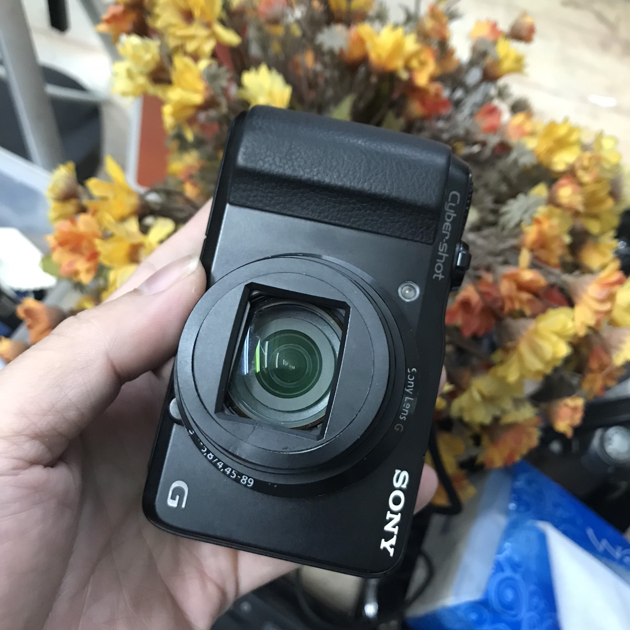 Máy ảnh Sony HX30V có wifi