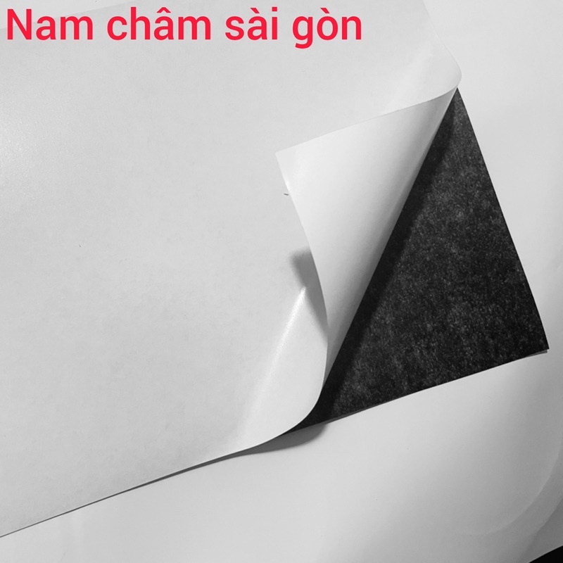 Nam châm lá A4 dày 1mm có keo dán tiện ích