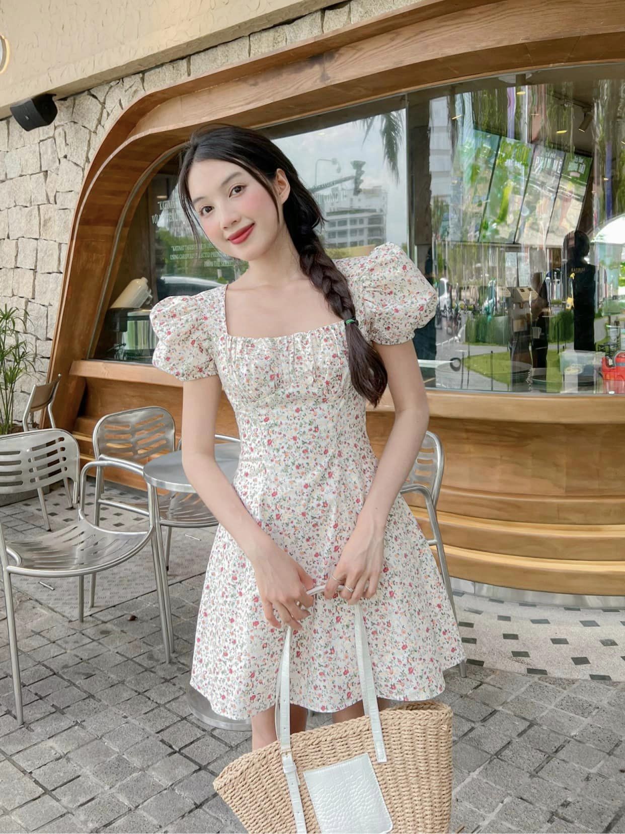 Đầm lysia - đầm hoa cổ vuông nhún ngực