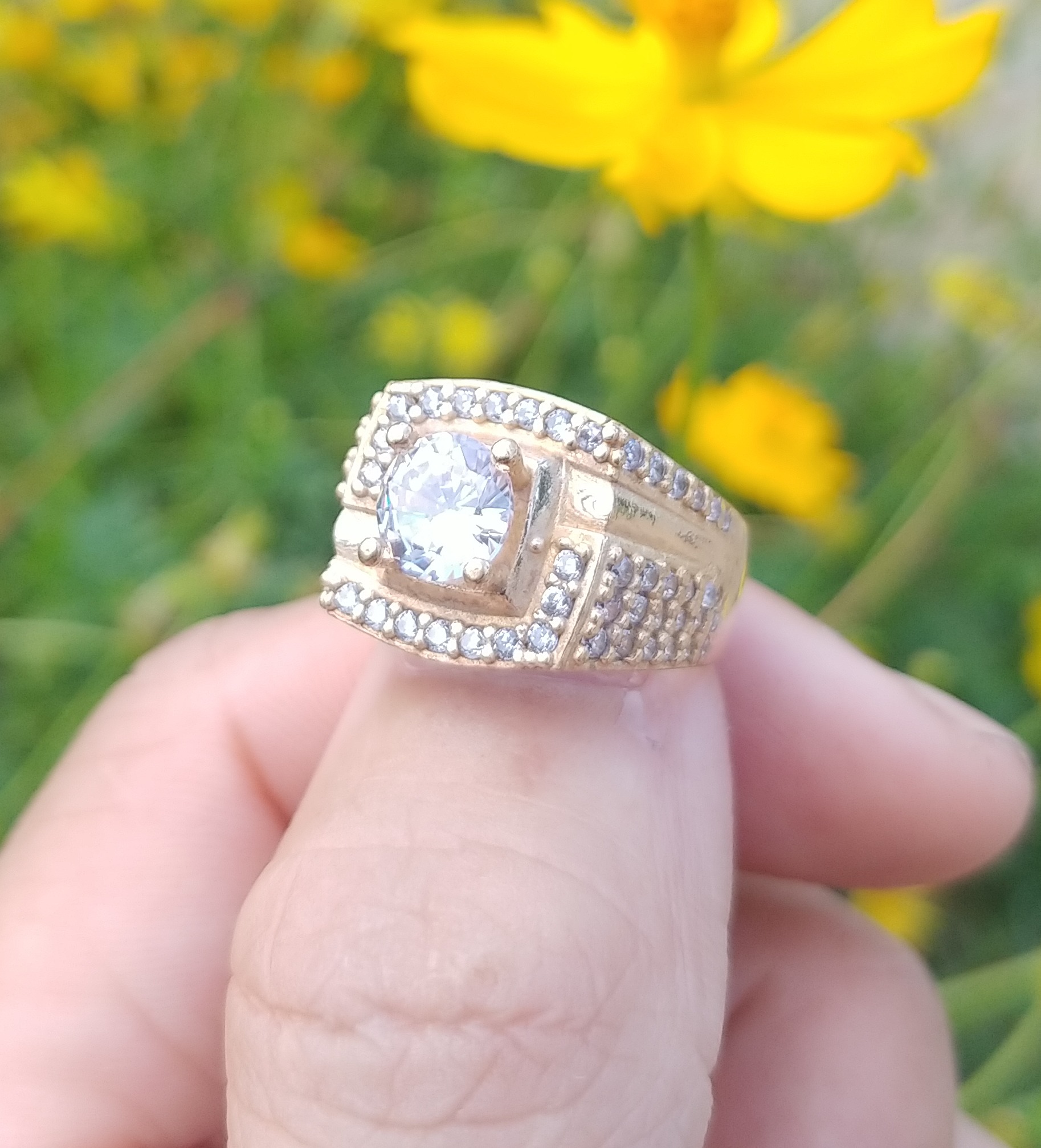 (Có Ký Hiệu-Không Phai Màu-SIXE NHỎ) Nhẫn Nam Đính Đá Trắng Full Cao Cấp-Dùng lâu dài không phai màu, Bảo Hành 5 Năm Trên Hóa Đơn