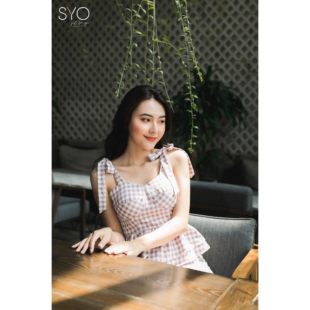 Set Áo Dây Cúp Ngực Và Chân Váy A5220008