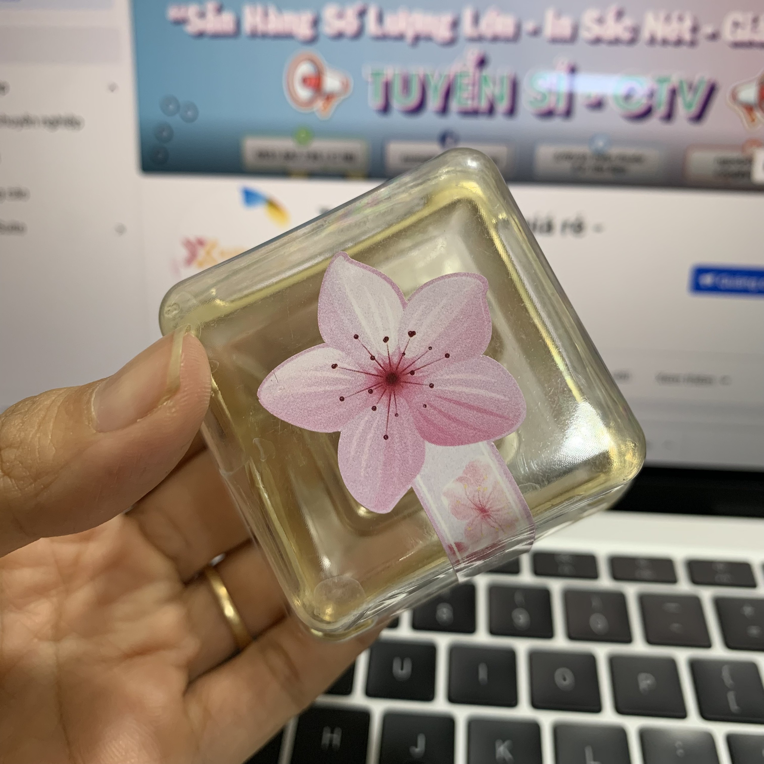100 Tem niêm phong, nhãn dán "Thank you"