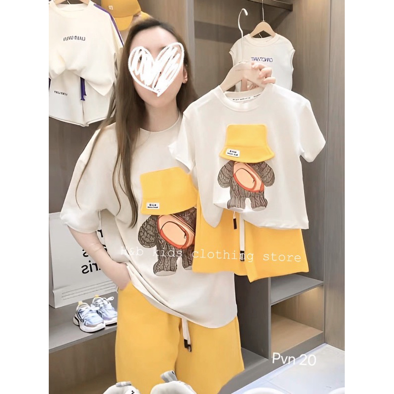 Set cặp mẹ - bé và cả bố