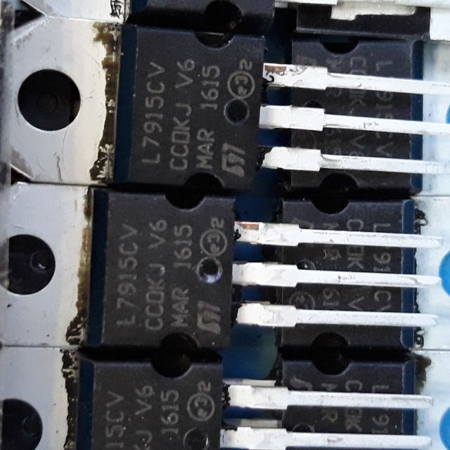 10c ic ổn áp 7915