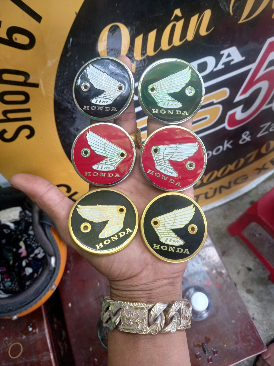 Logo cánh chim bình xăng lớn xe 67