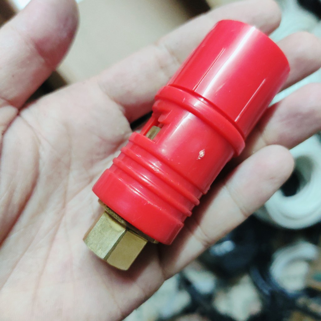 Đầu vòi xịt rửa có chỉnh siêu áp của máy rửa xe công suất lớn, bép mỏ vịt