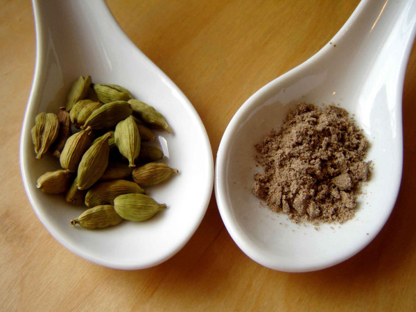 Gia vị bột thảo quả