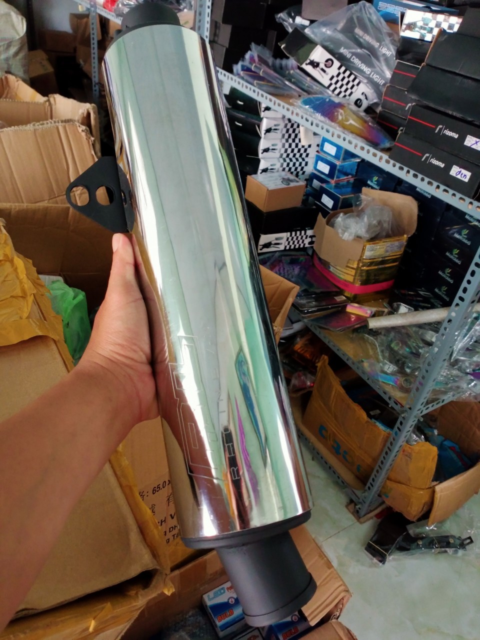 Pô độ RELED dành cho xe máy-giá mỗi lon.