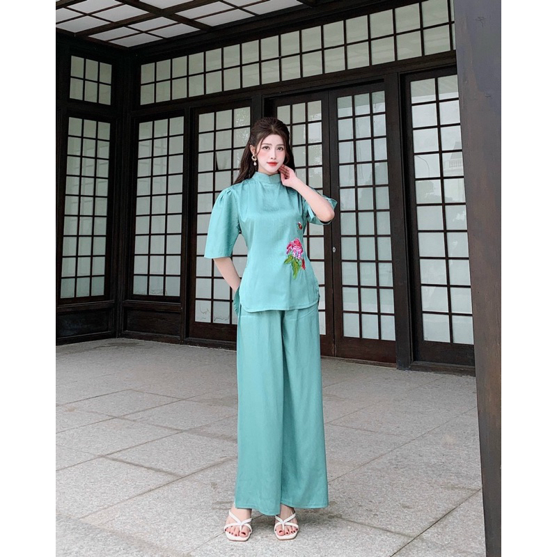 DỒ LAM ĐI LỄ CHÙA  -LỤA GẤM