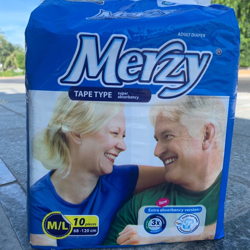 Tả người già Merzy  gói 10 miếng siêu thấm cao cấp