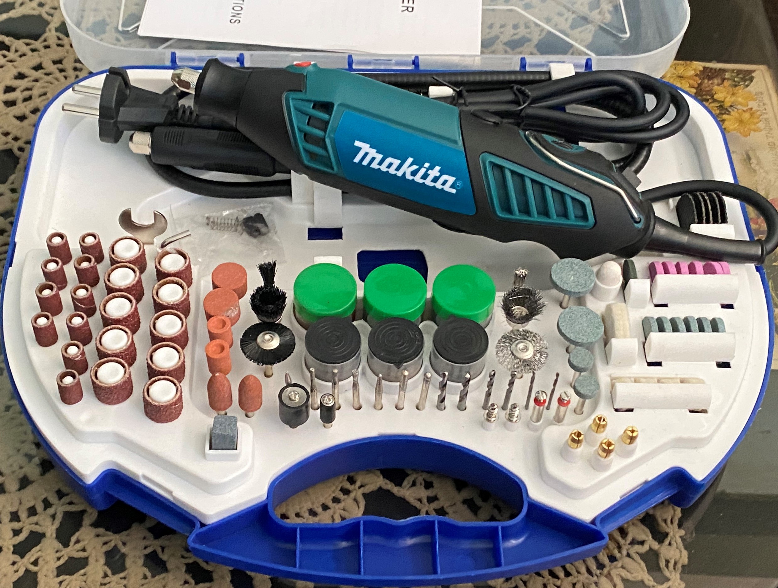 BỘ MÁY KHOAN MÀI CẮT KHẮC MAKITA 350W JQ3100A 6 TỐC ĐỘ 100 CHI TIẾT PHỤ KIỆN.MÁY MÀI KHUÔN MAKITA CHÍNH HÃNG