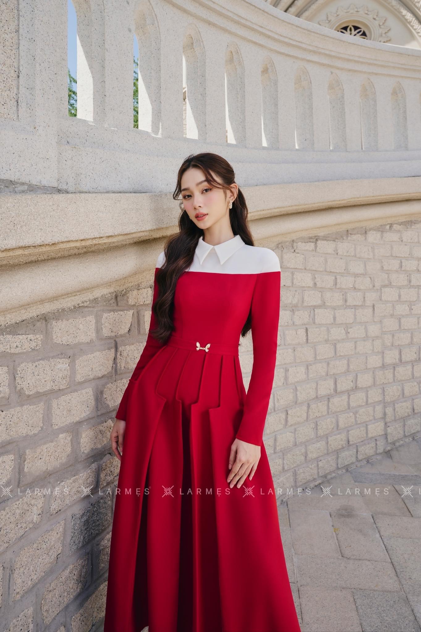 Larmes - đầm dài tay tùng xếp ly dựng rossa
