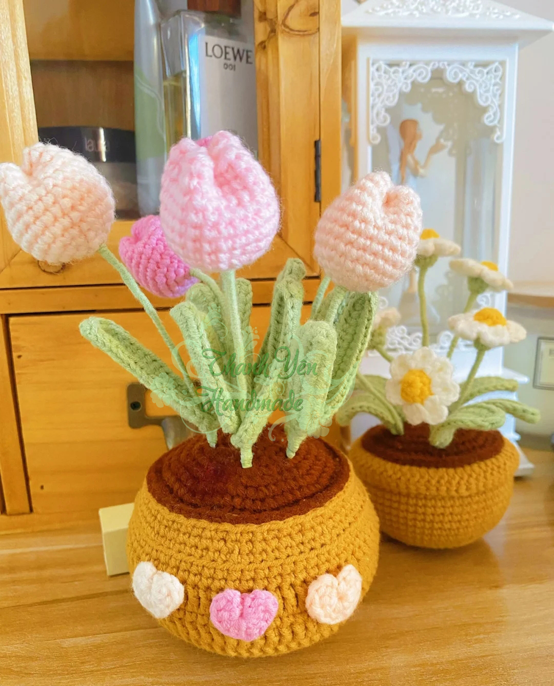 Chậu hoa tulip bằng len