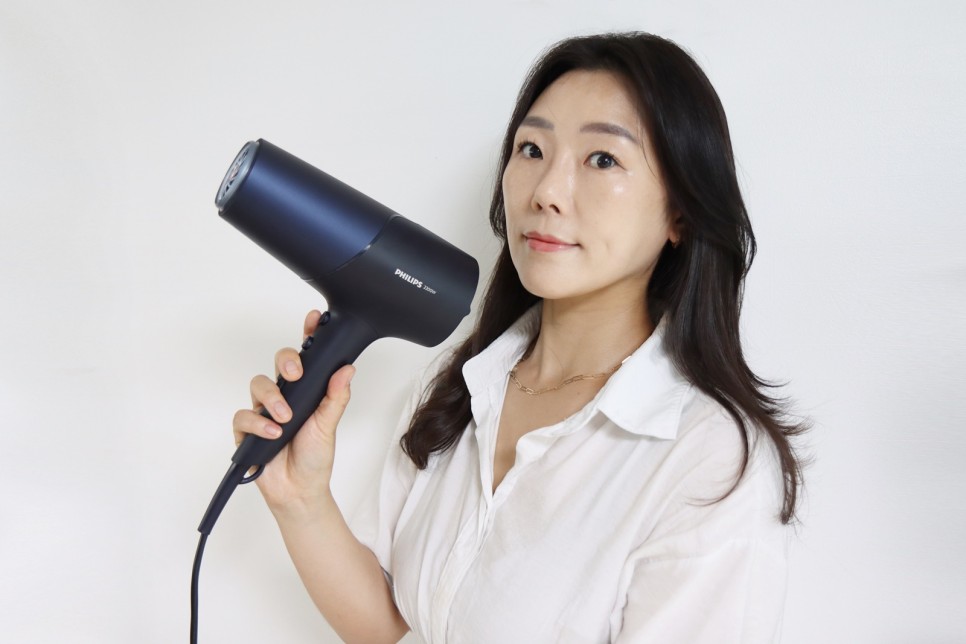 Máy sấy tóc ion cao cấp Philips BHD510 - Hàng chính hãng (Bảo hành 2 năm tại các Trung tâm bảo hành Philips trên toàn quốc)