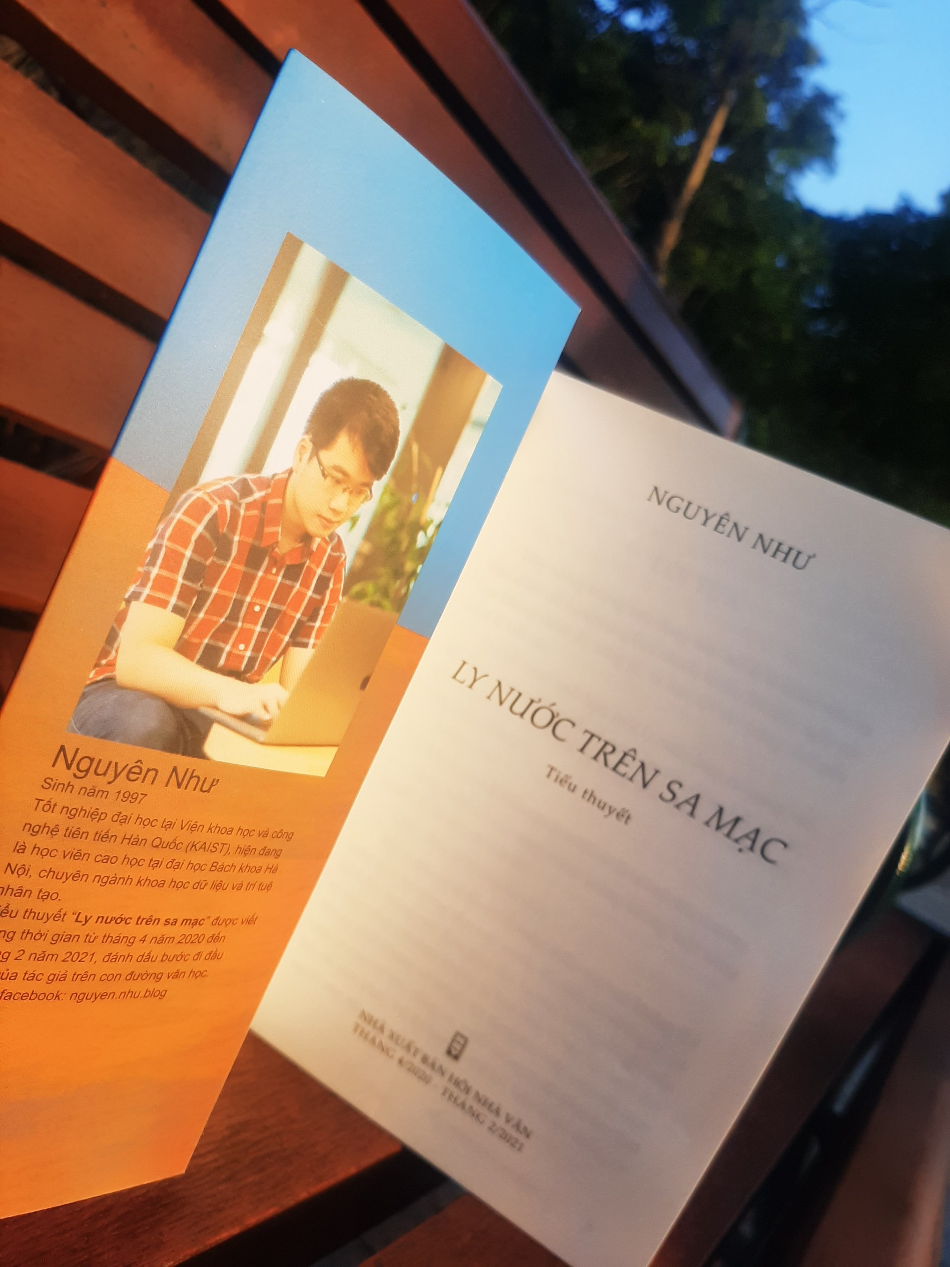 Ly nước trên sa mạc