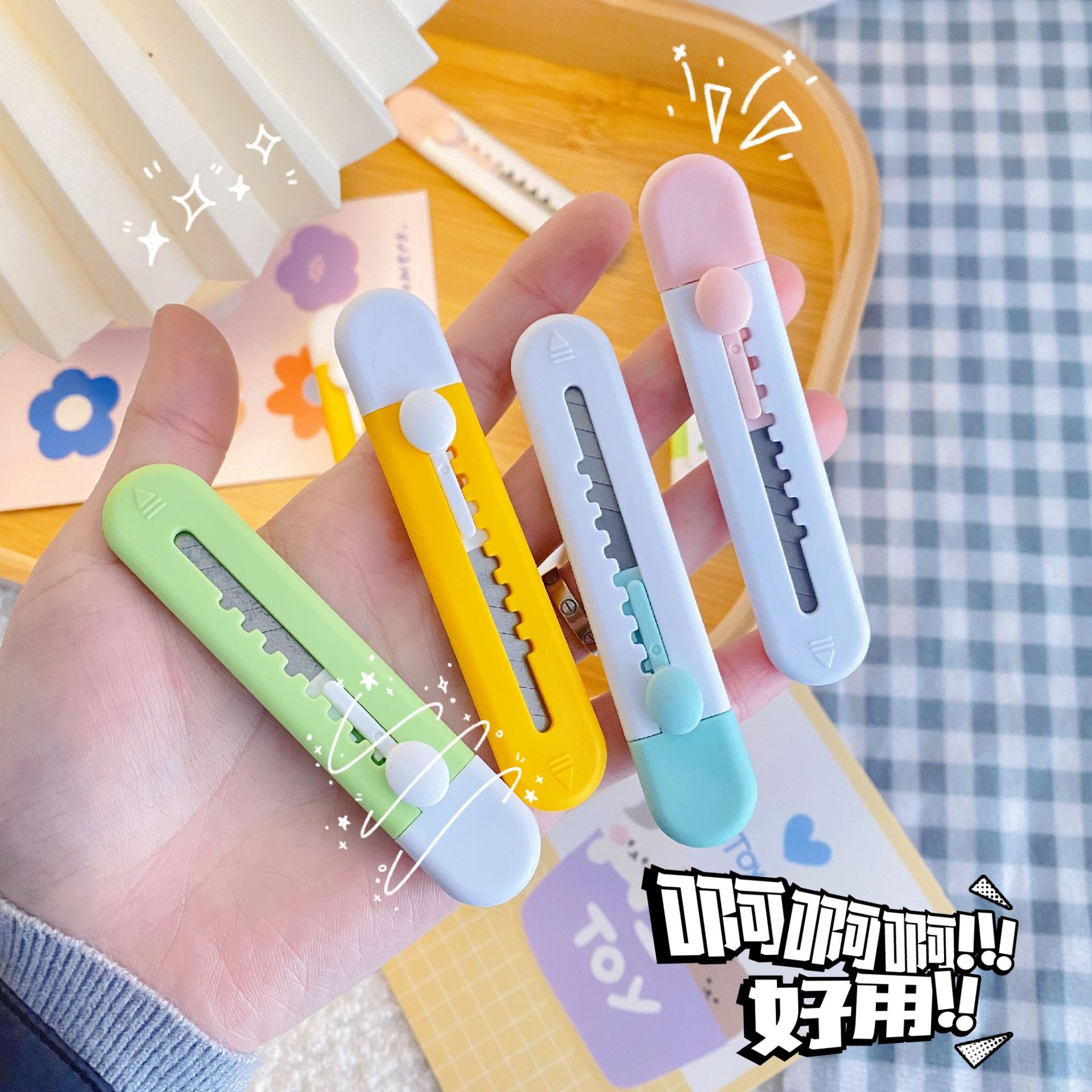 Dao Rọc Giấy Mini Cute Nhiều Màu Dễ Thương