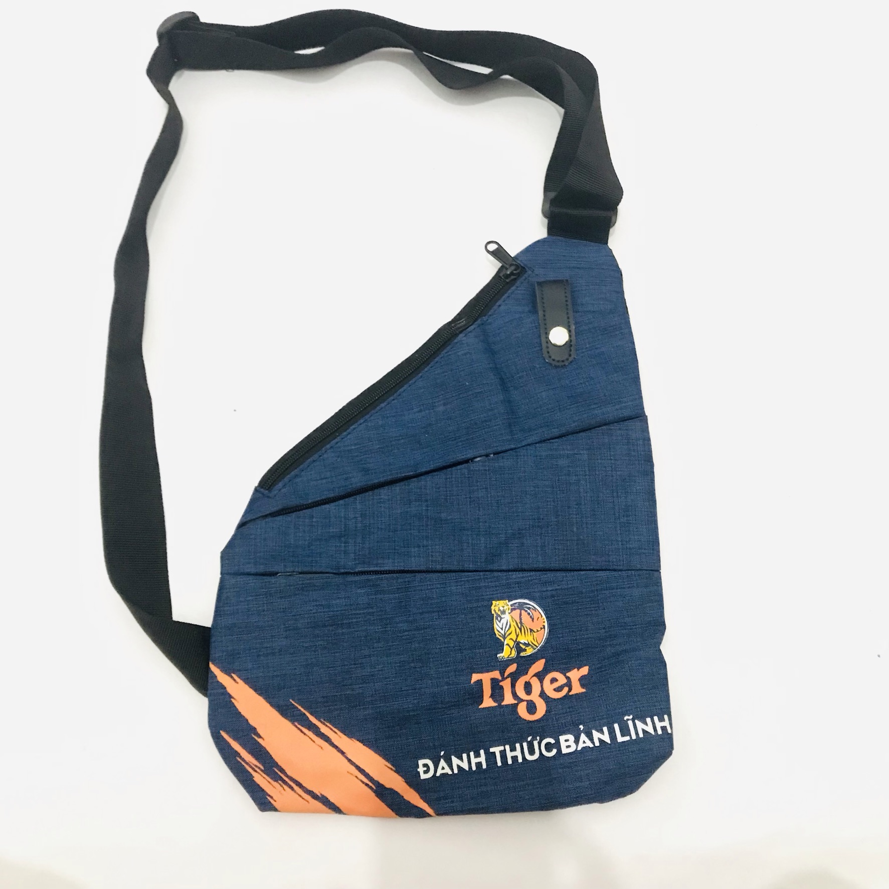 Túi đeo chéo nam tính Tiger