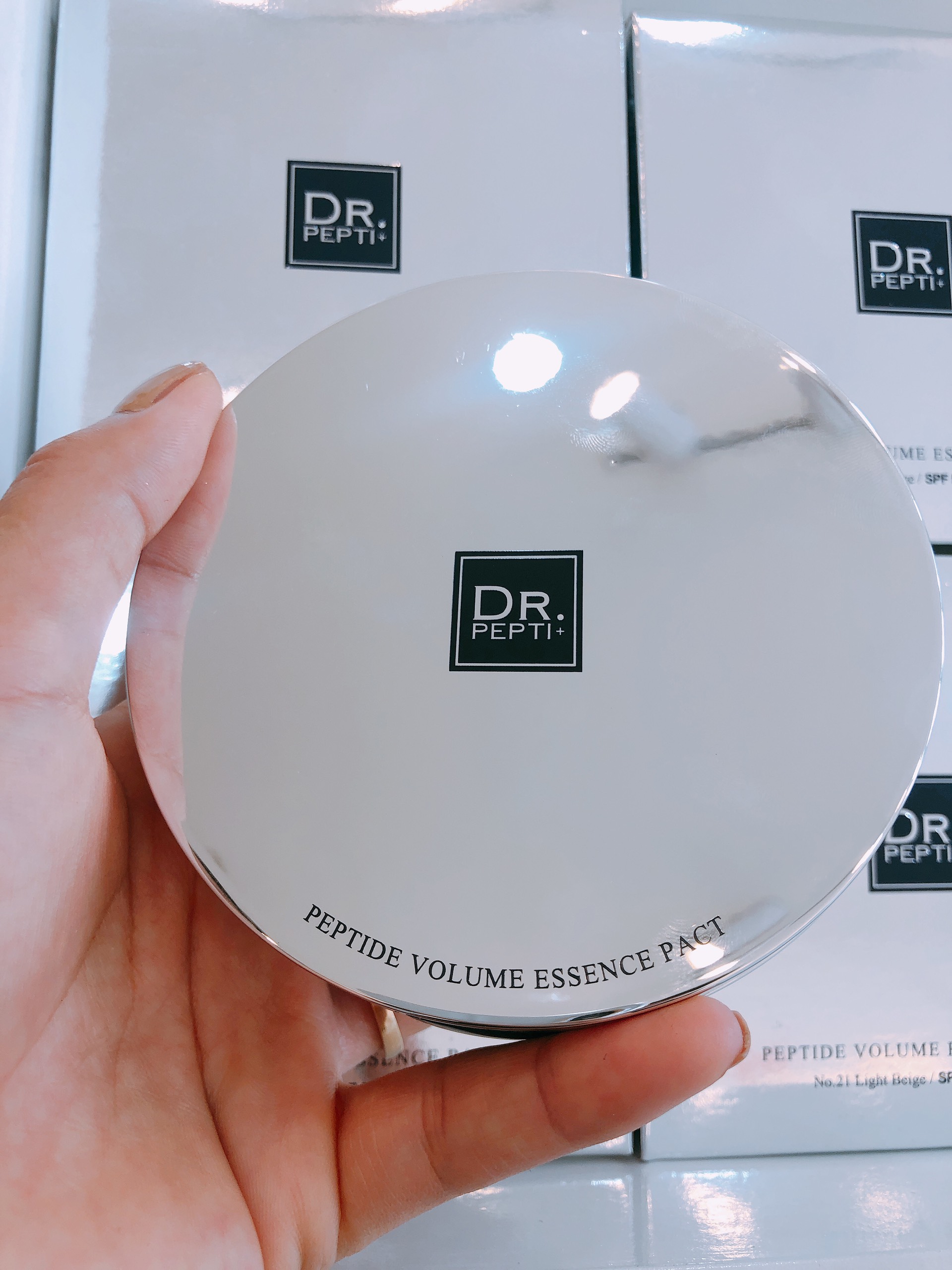 Phấn Tươi Dr Pepti+ Peptide Volume Essence Pact Hàn Quốc