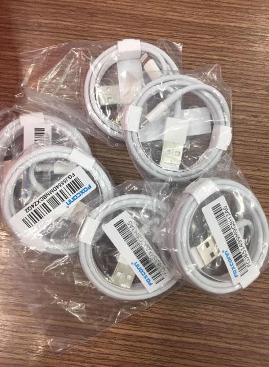 [HCM]Cáp Sạc Foxcon Lightning 5ic chuẩn Cho iPhone iPad
