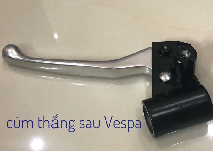 Cùm thắng sau Vespa không ABS