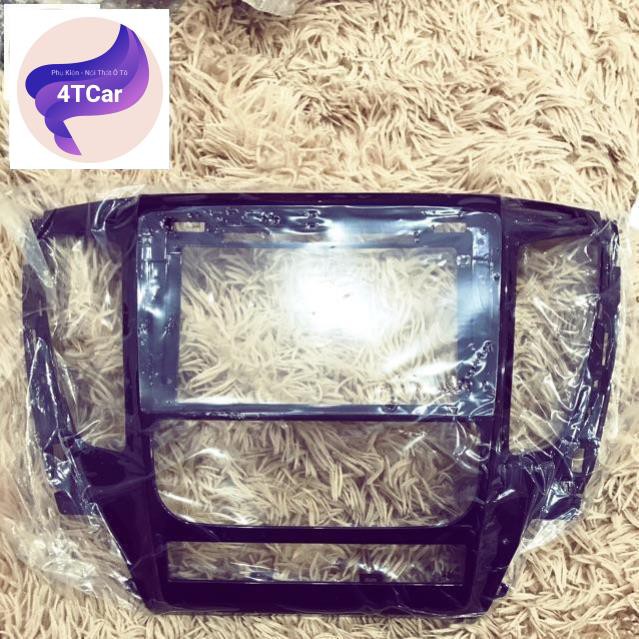 Mặt dưỡng Mitsubisi Pajero 2019 điều hòa tự động