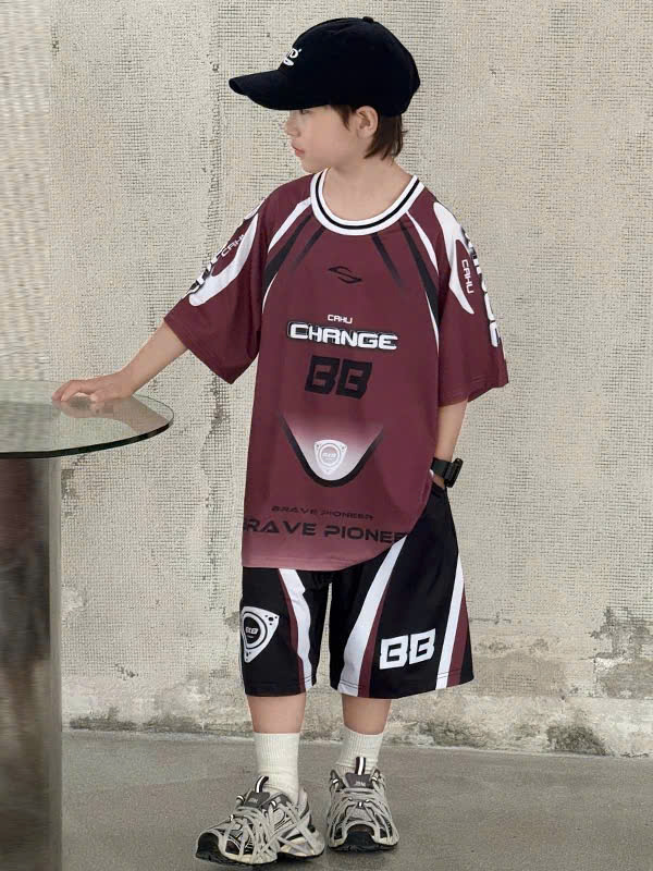 Bộ đồ thể thao bé trai CHANGE năng động