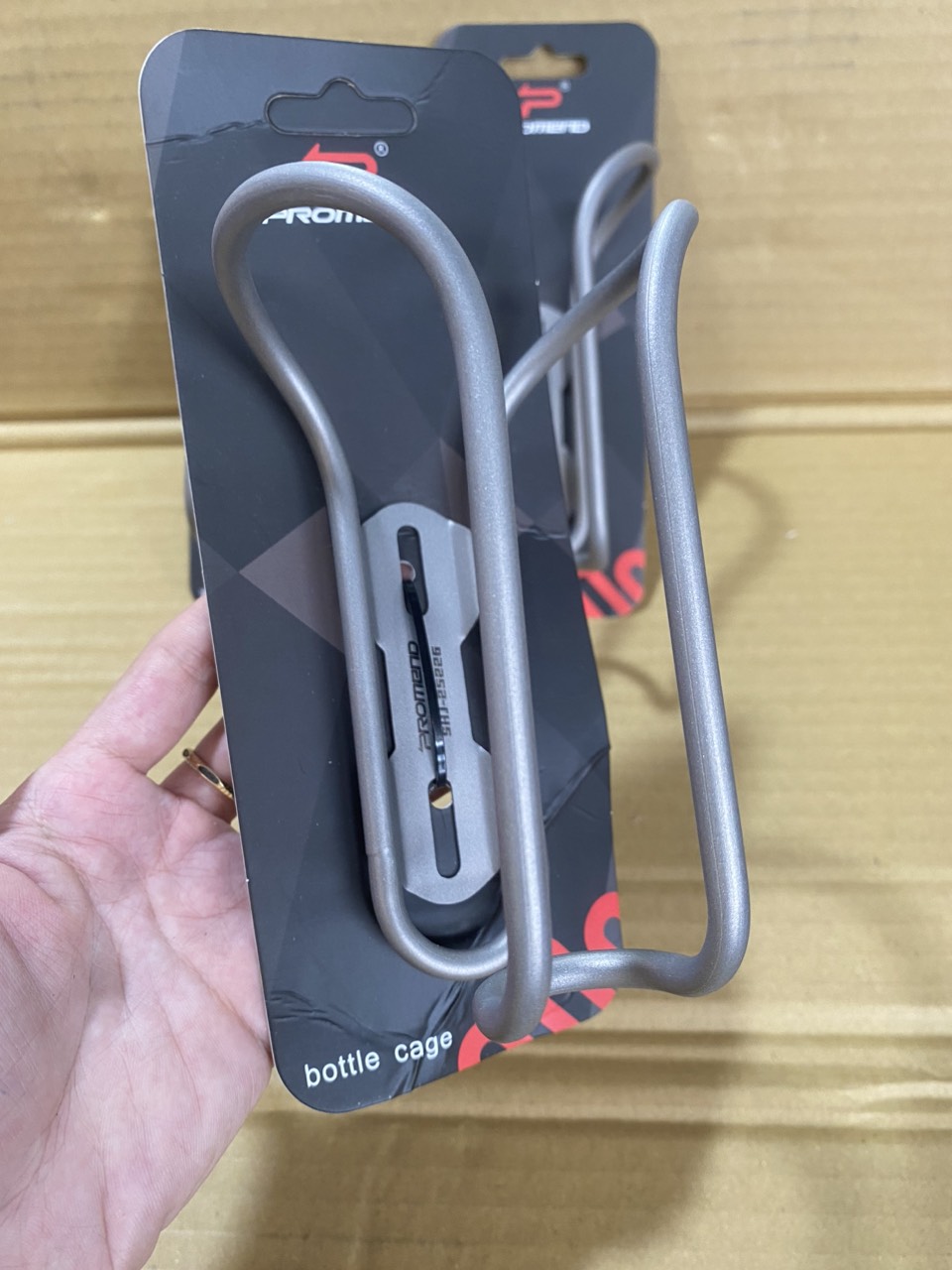 GỌNG BÌNH NƯỚC TITANIUM PROMEND
