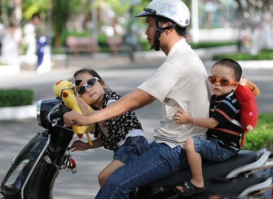 [HCM]Gối đỡ đầu cho bé đi xe máy