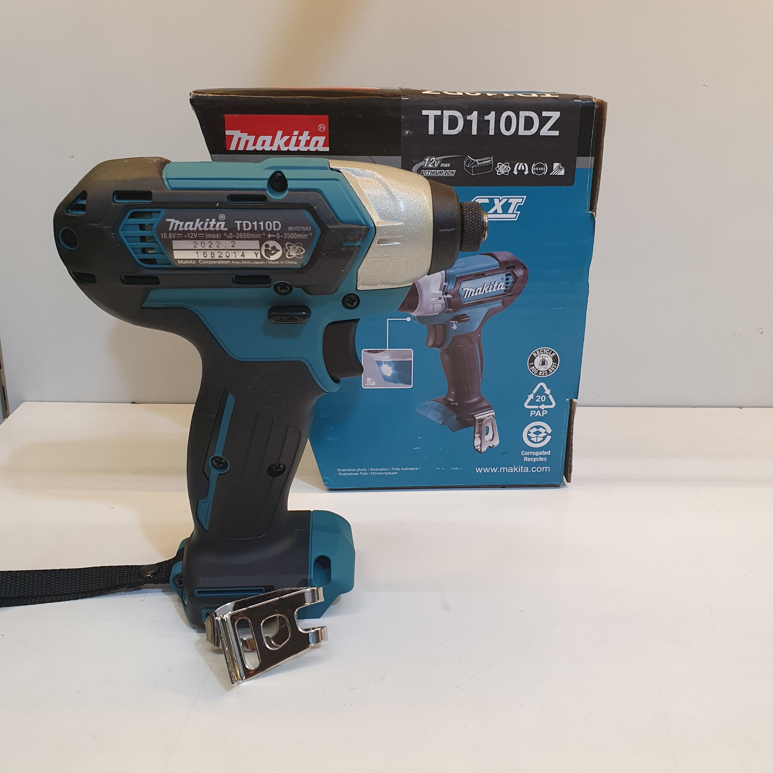 Máy bắt vít dùng pin Makita TD110DZ ( Chưa Pin & Sạc )